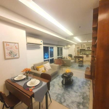Bgc Taguig Cozy 2 Bedroom Loft, With Stunning Bgc Skyline View! Manila Exterior photo