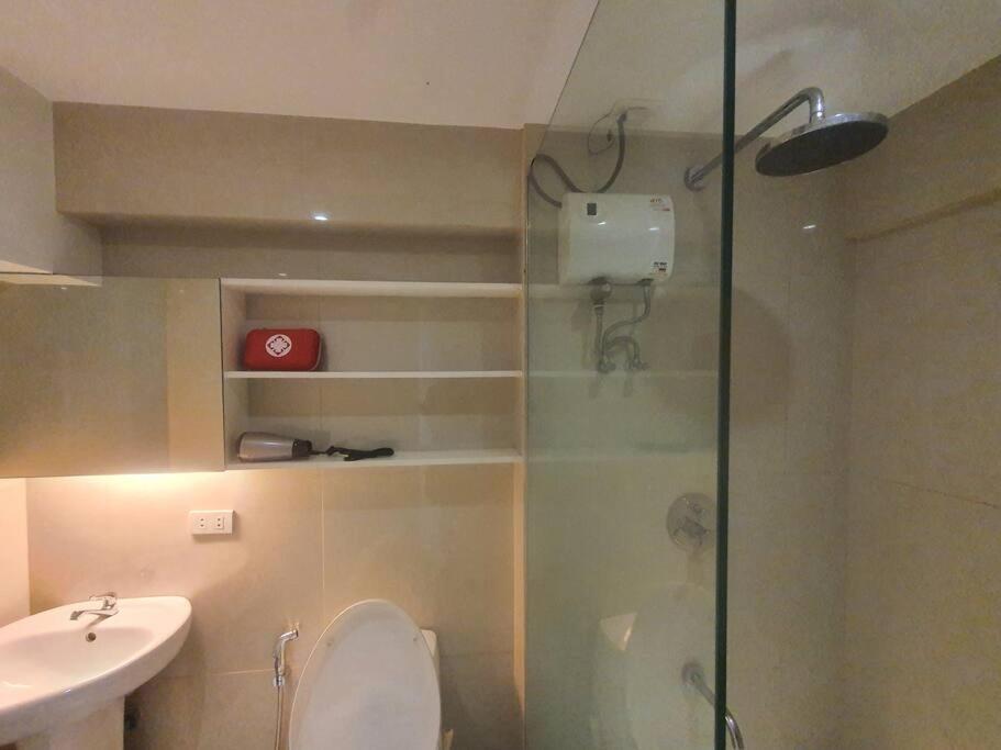 Bgc Taguig Cozy 2 Bedroom Loft, With Stunning Bgc Skyline View! Manila Exterior photo