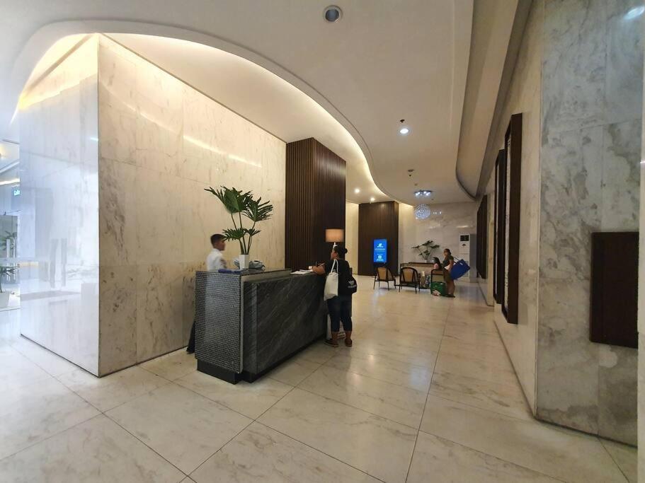 Bgc Taguig Cozy 2 Bedroom Loft, With Stunning Bgc Skyline View! Manila Exterior photo